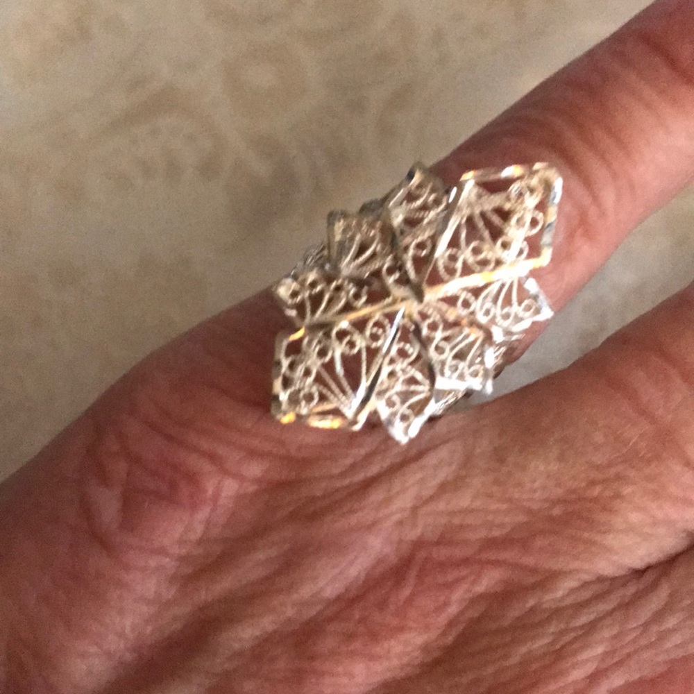 Vintage 925 filigree ring size 6 EUC